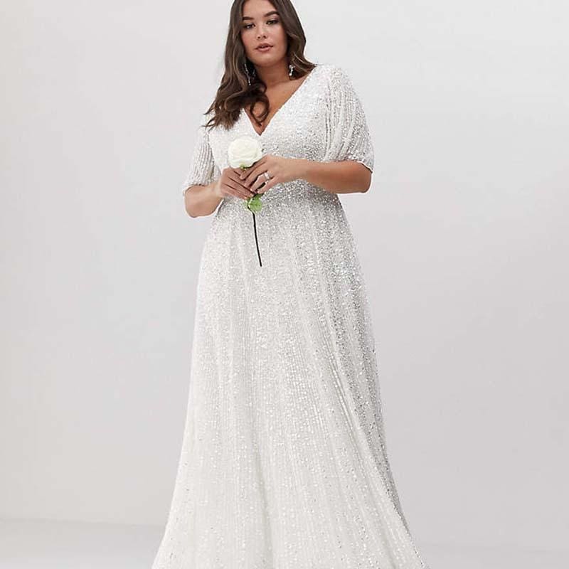 Shop a great selection of Clearance cheap beach wedding dresses,cheap mermaid wedding dresses,cheap white wedding dress at Bridelily.Free shipping offered!