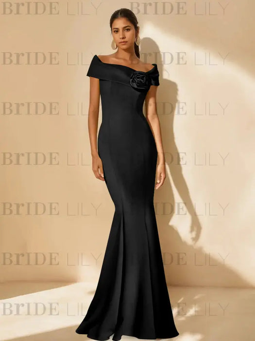 Minimalist Off-the-Shoulder Mother of the Bride Dresses in Trumpet/Mermaid Style with Detachable Flower