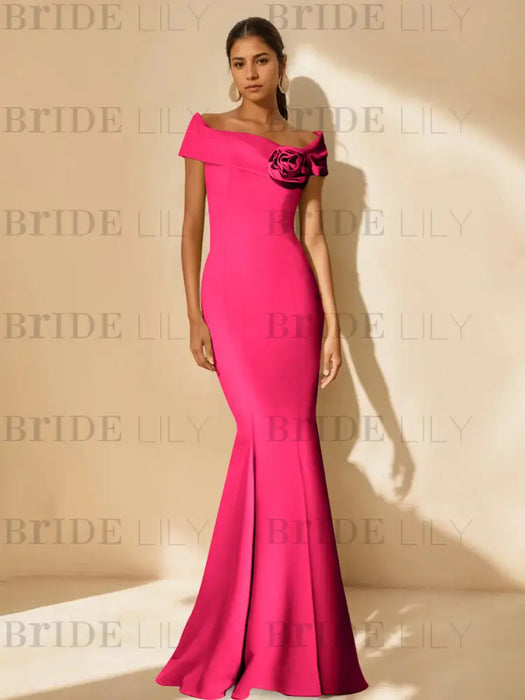 Minimalist Off-the-Shoulder Mother of the Bride Dresses in Trumpet/Mermaid Style with Detachable Flower