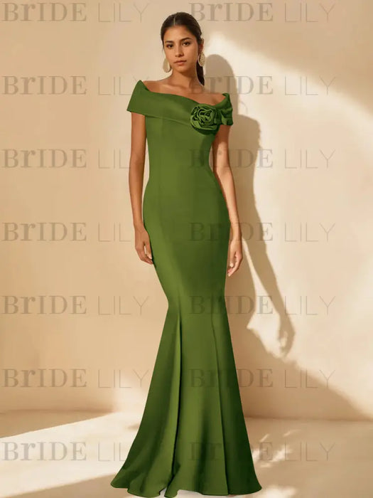 Minimalist Off-the-Shoulder Mother of the Bride Dresses in Trumpet/Mermaid Style with Detachable Flower