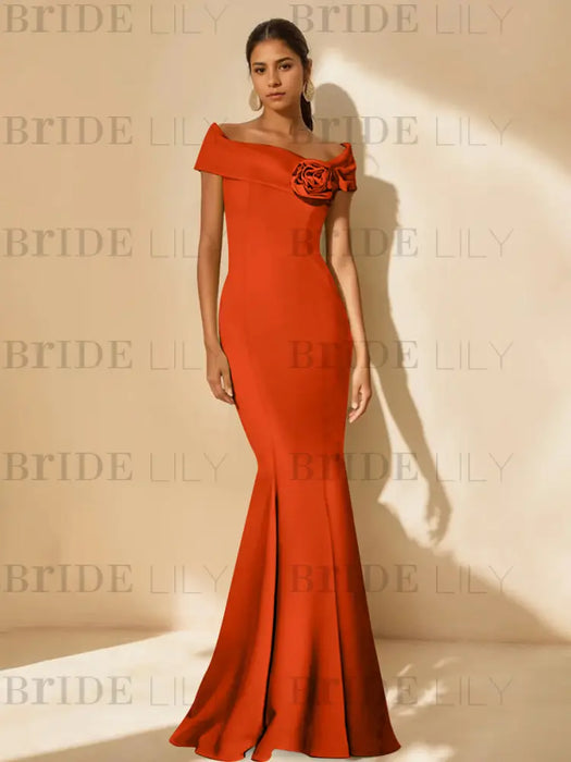 Minimalist Off-the-Shoulder Mother of the Bride Dresses in Trumpet/Mermaid Style with Detachable Flower