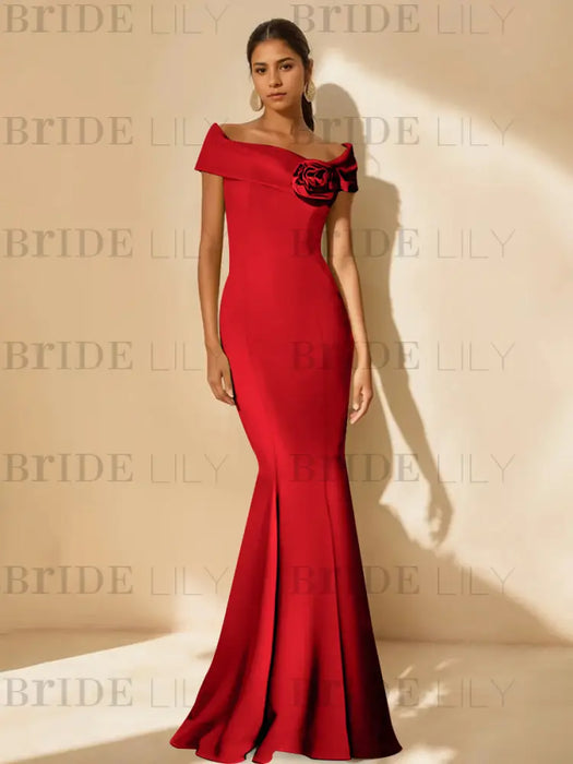 Minimalist Off-the-Shoulder Mother of the Bride Dresses in Trumpet/Mermaid Style with Detachable Flower
