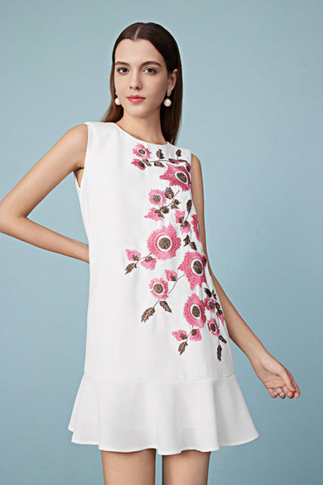 Bateau White Short Party Dress with Flowers Knee Length Casual Wear Dress - Dresses