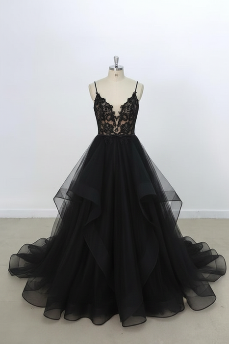 Black Eye-catching Appliques Tulle A-line Wedding Dress - Wedding Dresses