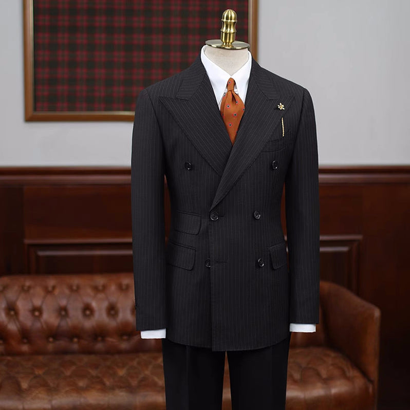Carl Fashion Striped Double Breasted Peaked Lapel Business Suit for Men