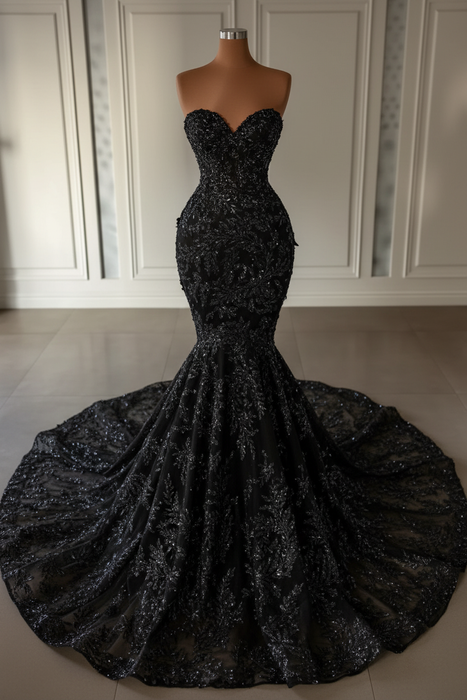 Black Charming Strapless Mermaid Lace Wedding Dress with Appliques