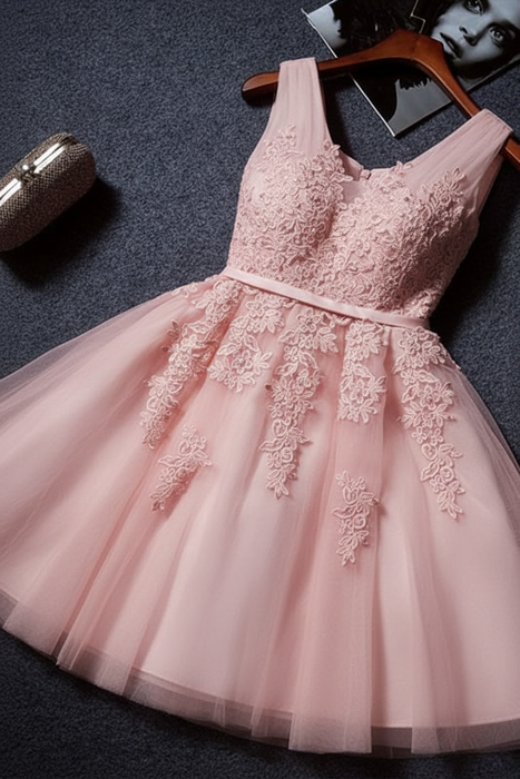 Blushing Pink Cute V Neck Sleeveless Appliques Tulle Homecoming Gown A Line Short Prom Dress