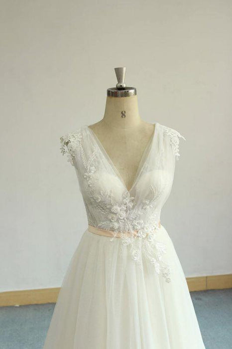 Bridelily Awesome Appliques V-neck Tulle Wedding Dress - wedding dresses