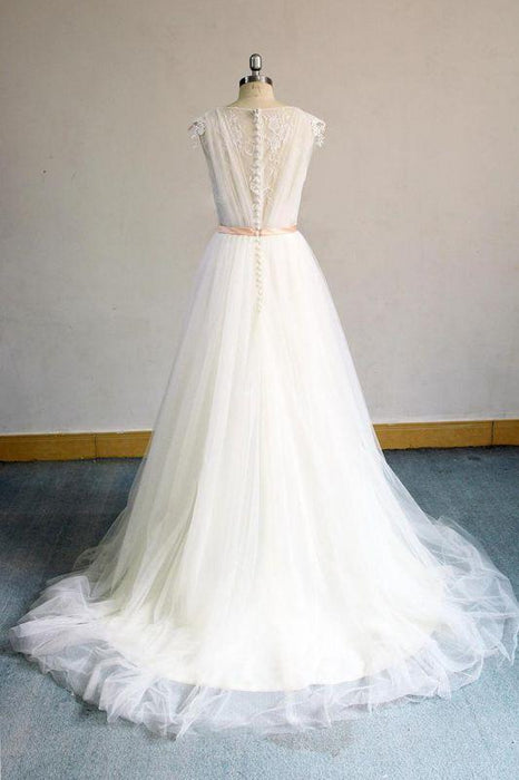 Bridelily Awesome Appliques V-neck Tulle Wedding Dress - wedding dresses