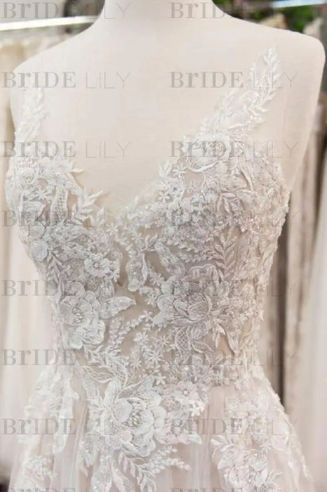 Bridelily Chic V-neck Appliques Tulle A-line Wedding Dress - wedding dresses