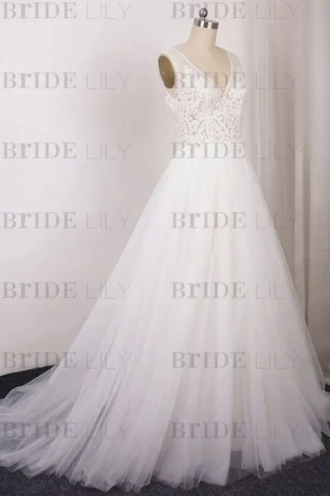 Bridelily V-neck Appliques Tulle A-line Wedding Dress - wedding dresses