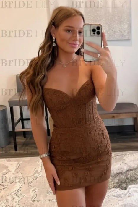 Brown Strapless Beaded Short Lace Prom Dresses Sweetheart Tight Homecoming Dresses