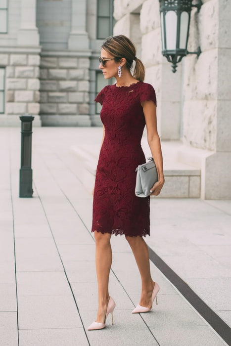 Burgundy Lace Formal Dresses Knee Length Mother of the Bride Dress Cap Sleeves