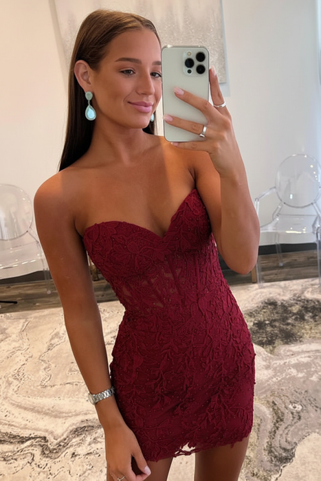 Burgundy Lace Sweetheart Tight Short Homecoming Dress