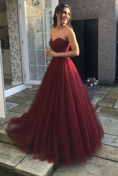 Burgundy Sweetheart Neck Open Back Lace Long Prom Dresses