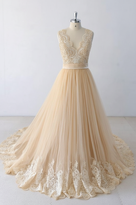 Champagne Elegant V-neck Lace Tulle A-line Wedding Dress
