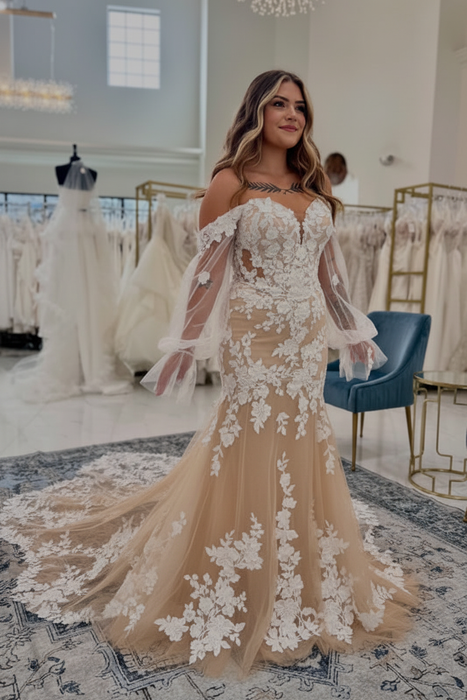 Champagne Sweetheart Appliques Lace Mermaid Wedding Dresses Chapel Train