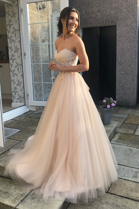 Champagne Sweetheart Neck Open Back Lace Long Prom Dresses