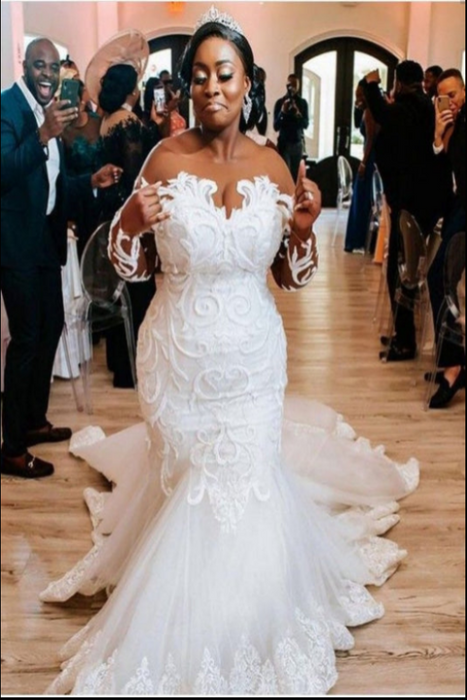 Charming V-Neck Appliques Lace Mermaid Chapel Wedding Dress