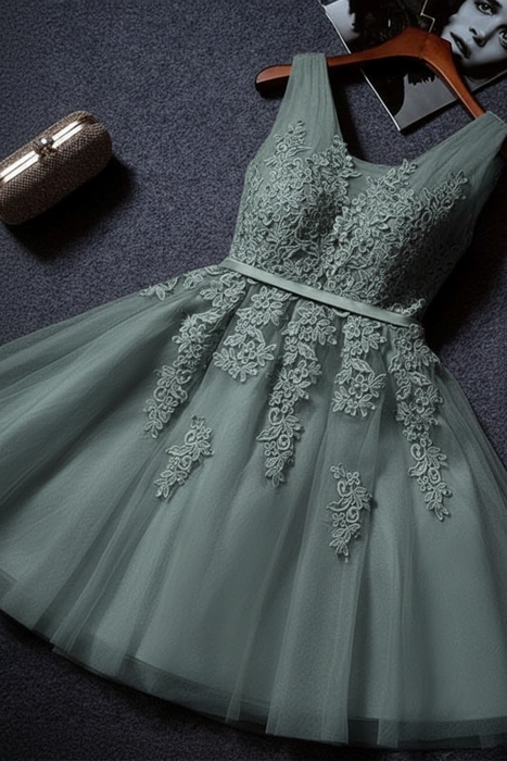 Dusty Sage Cute V Neck Sleeveless Appliques Tulle Homecoming Gown A Line Short Prom Dress