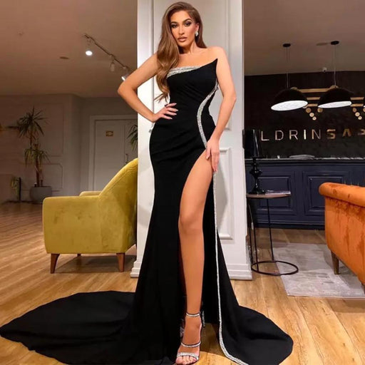 Elegant Black Mermaid Slit Prom Dress Without Straps