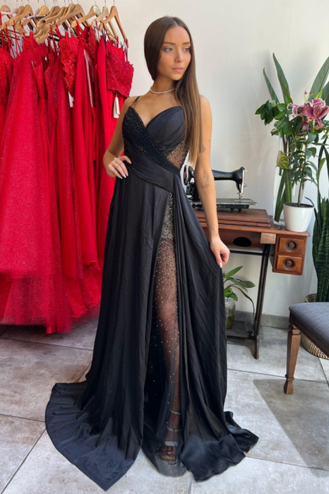 Elegant Black Prom Dress with Sultry V-Neck and Stylish Pleated Detail