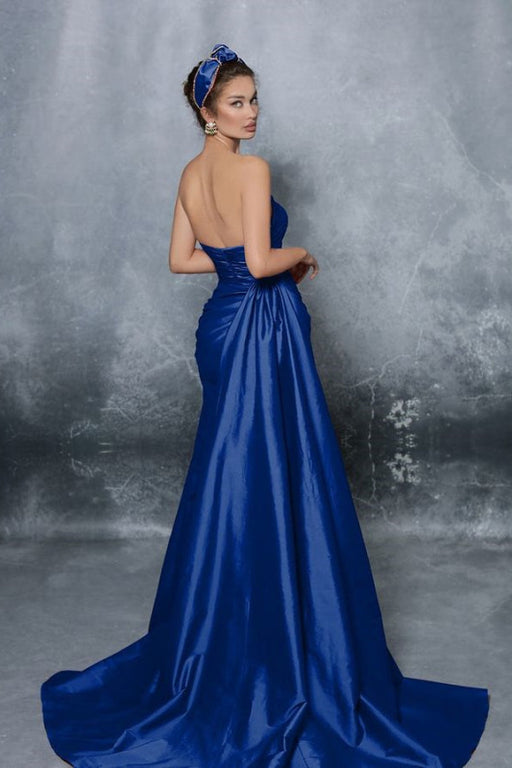 Elegant Blue Sleeveless Strapless Prom Dress with Pleated Slit
