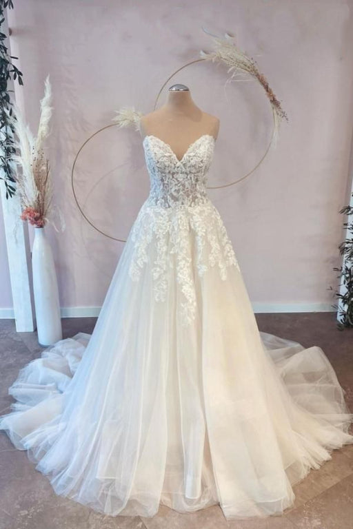 Elegant Sweetheart A-line Tulle Gown with Lace Details - Wedding Dresses