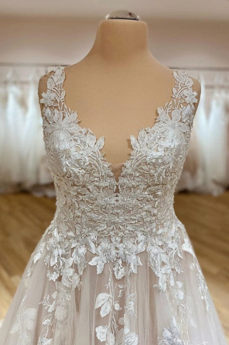 Elegant V-neck Lace Tulle Aline Wedding Dress Appliques Sleeveless