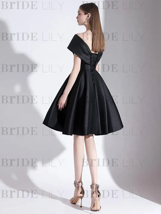 Evening Dress A-Line V-Neck Knee-Length Short Sleeves Lace-up Pleated Satin Fabric Cocktail Dress Little Black Dress(APP ExclusivePrice  $84.99)