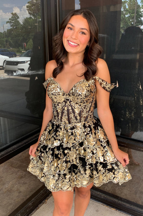 Sparkly Golden A-Line Tiered Lace Short Homecoming Prom Dress