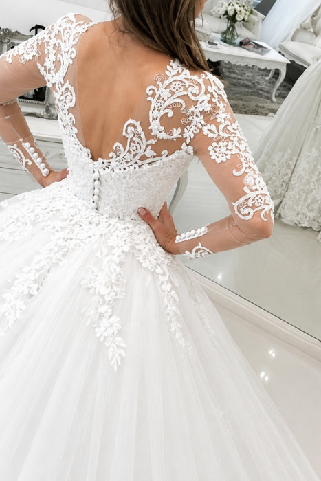 Gorgeous Ivory V-Neck Long Sleeves Appliques Watteau Train Wedding Dress