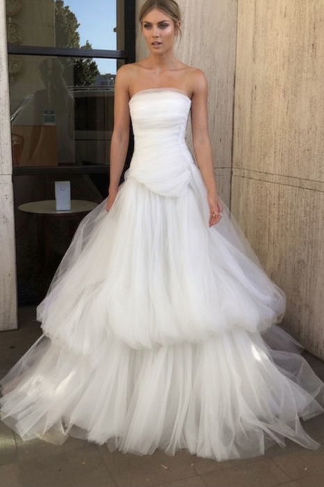 Gorgeous Strapless Layered White Tulle Long Prom Dresses