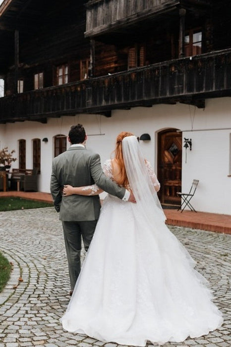 Gorgeous Tulle Lace Aline Wedding Dress Long Sleeves with Appliques