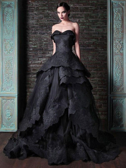 Gothic Wedding Dresses Satin Fabric Princess Silhouette Sleeveless Natural Waist Beaded Court Train Bridal Gown