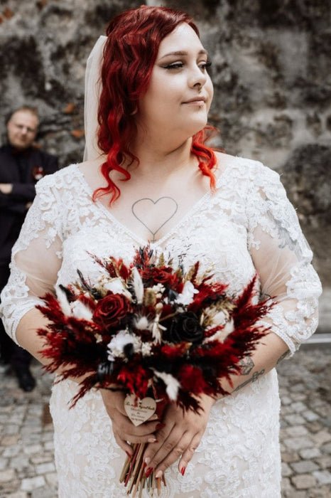 Half Sleeves Mermaid Wedding Dress Plus Size V-neck Tulle Lace Bridal Gown