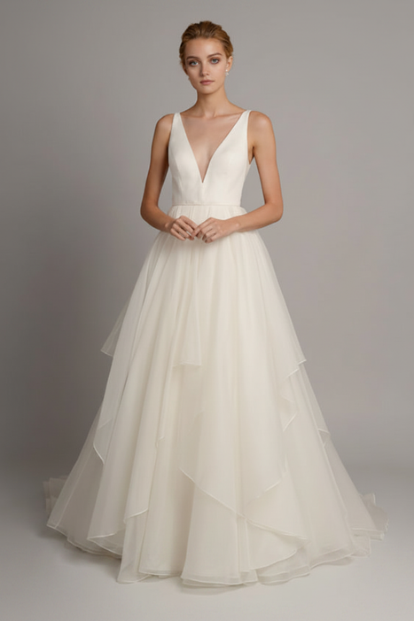 Ivory A-line Wedding Dresses With Train Sleeveless Backless Natural Waist Tiered V-Neck Long Bridal Dresses