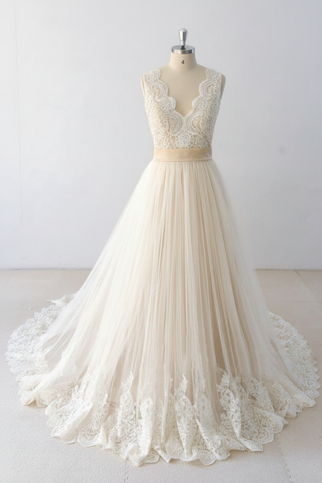 Ivory Elegant V-neck Lace Tulle A-line Wedding Dress