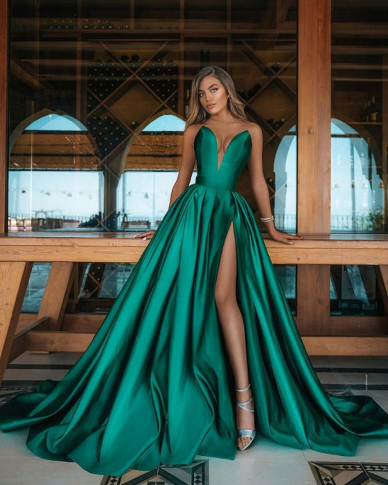 Long Emerald Green V-neck Prom Dress With Split Bridelily Long Emerald Green V-neck Prom Dress With Split Bridelily