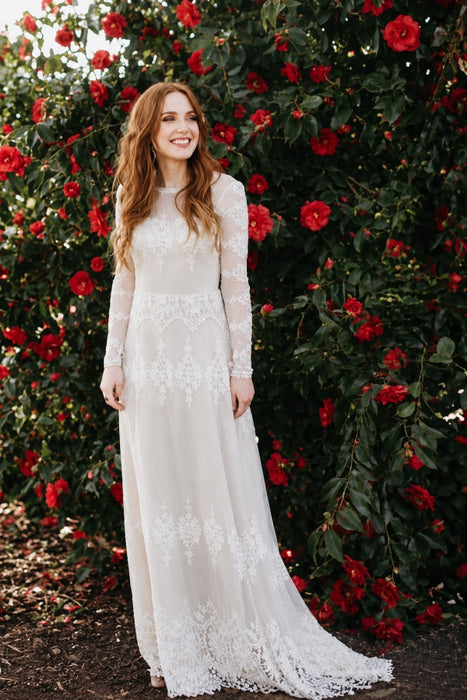 Long Sleeve Lace Beach Country Wedding Dress