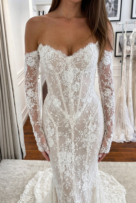 Long Sleeves Mermaid Wedding Dress Lace with Off Shoulder