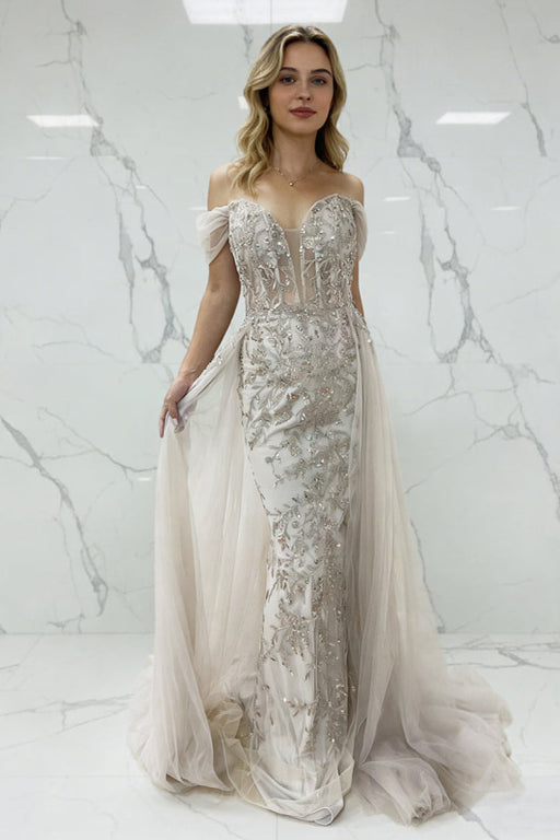Luxurious Champagne Off-the-Shoulder Mermaid Prom Dress with Train