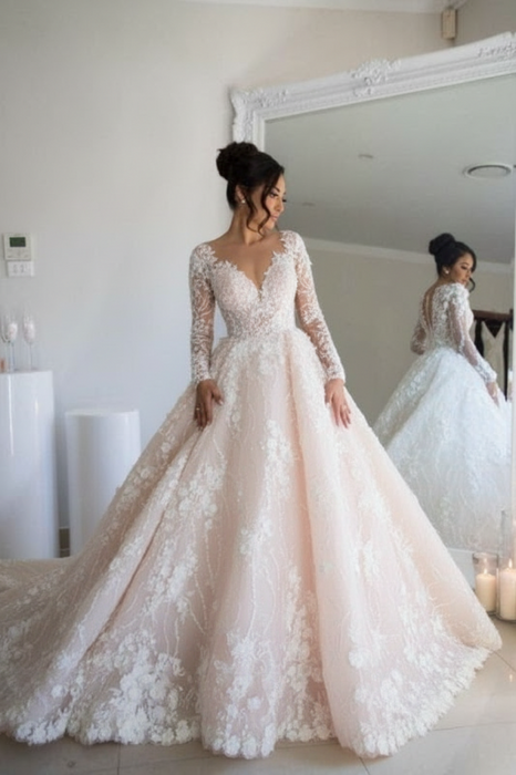 Long Sleeve Lace Wedding Dress V-Neck Bridal Gown with Chapel Train-Bridelily Long Sleeve Lace Wedding Dress V-Neck Bridal Gown with Chapel Train-Bridelily