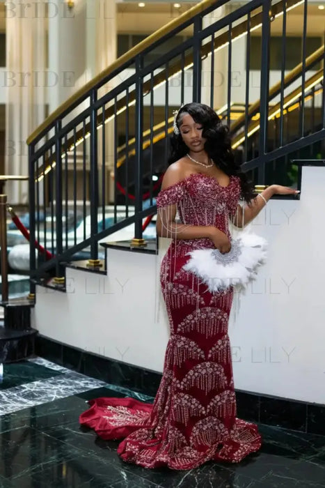 Luxury Off-the-Shoulder Sequins Prom Dress Mermaid Beadings Evening Gown with Tassels Burgundy