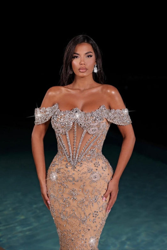 Luxurious Off-the-Shoulder Mermaid Evening Dress with Beadings and Slit