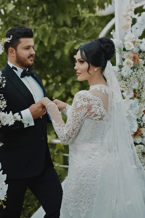 Gorgeous High Neck Mermaid Wedding Gown Lace Appliques with Sleeves