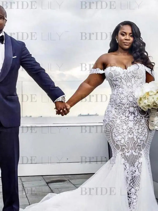 Plus Size Off-Shoulder Mermaid Wedding Dress with Sleeves
