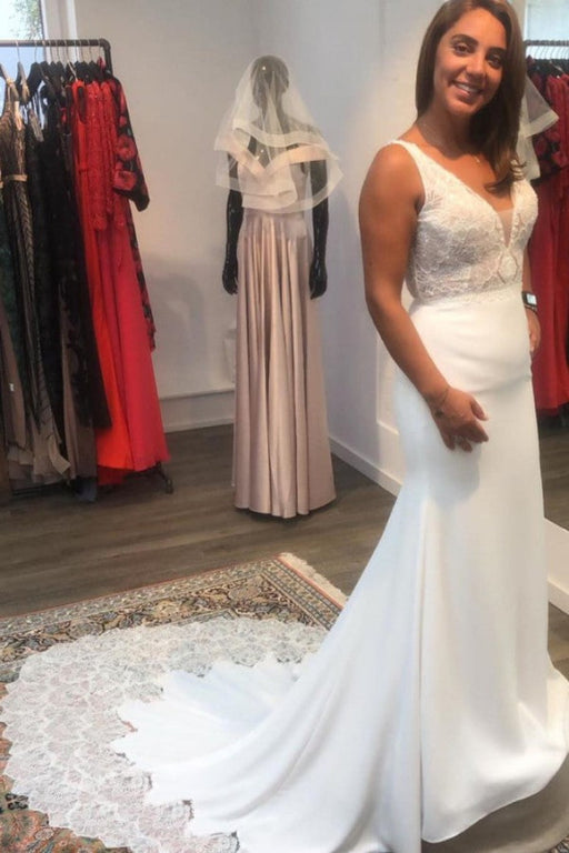 Open Back Mermaid Wedding Dress V-neck Satin Lace Appliques Bridal Dress