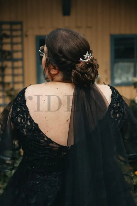 Plus Size Black Wedding Dress Aline V-Neck Tulle Short Sleeves Ball Gown