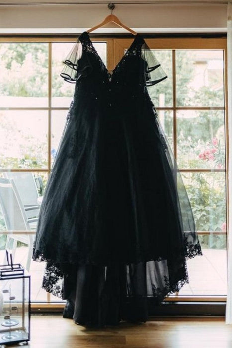 Plus Size Black Wedding Dress Aline V-Neck Tulle Short Sleeves Ball Gown